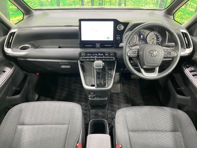 TOYOTA NOAH 2023 Image 31
