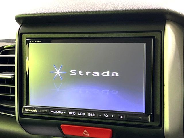 HONDA N BOX CUSTOM 2015 Image 31