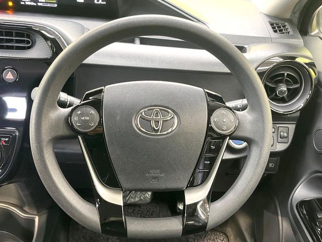 TOYOTA AQUA 2018 Image 31