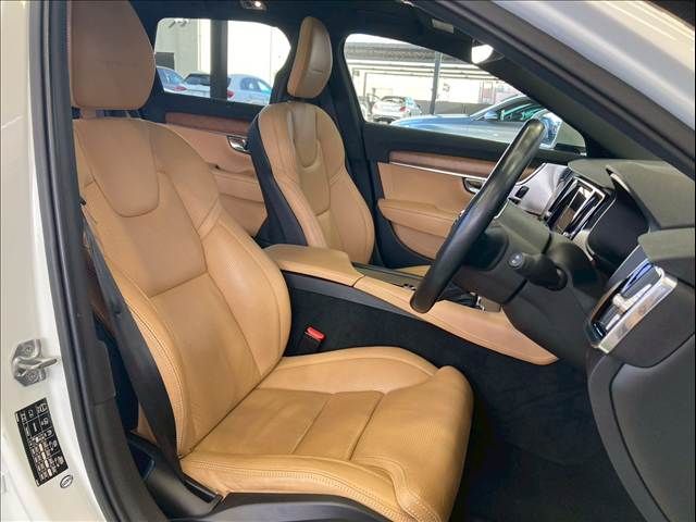 VOLVO V90 2017 Image 31