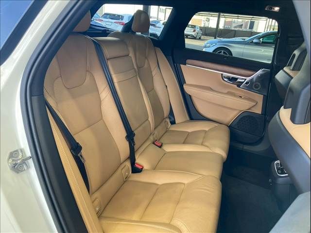 VOLVO V90 2017 Image 31