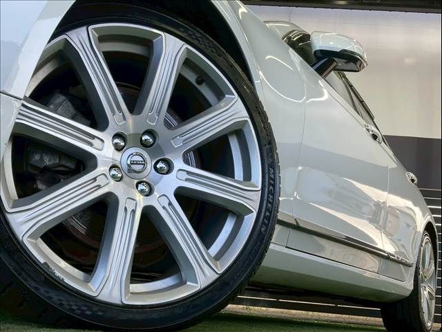 VOLVO V90 2017 Image 31