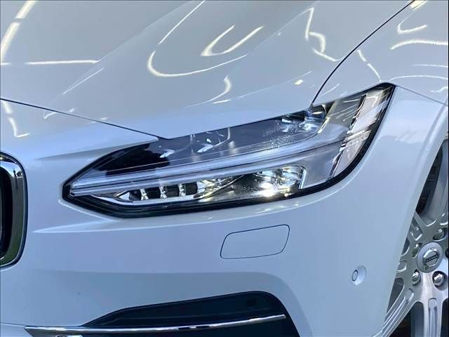 VOLVO V90 2017 Image 31