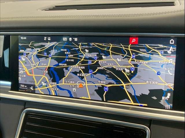 PORSCHE PANAMERA 2018 Image 31