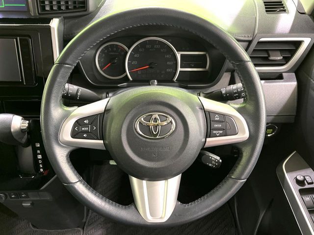 TOYOTA TANK 2018 Image 31