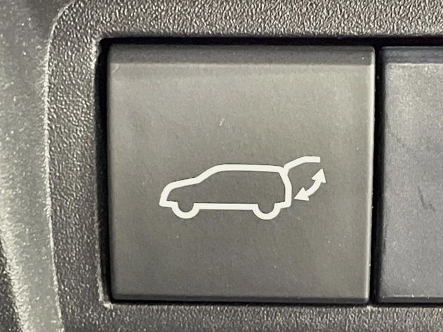 TOYOTA YARIS CROSS HYBRID 2021 Image 31