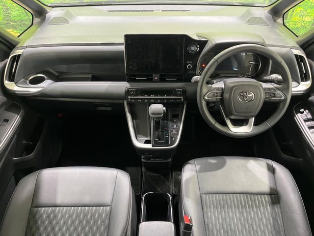 TOYOTA NOAH 2024 Image 31