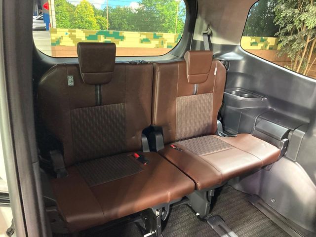 TOYOTA NOAH HYBRID 2023 Image 31