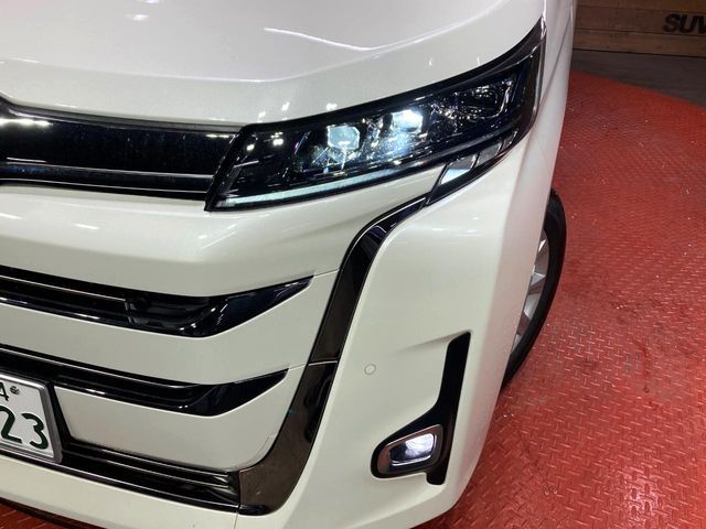TOYOTA NOAH HYBRID 2023 Image 31