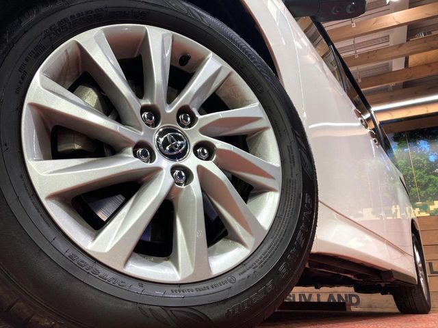 TOYOTA NOAH HYBRID 2023 Image 31