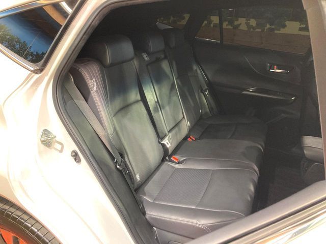 TOYOTA HARRIER HYBRID 2023 Image 31