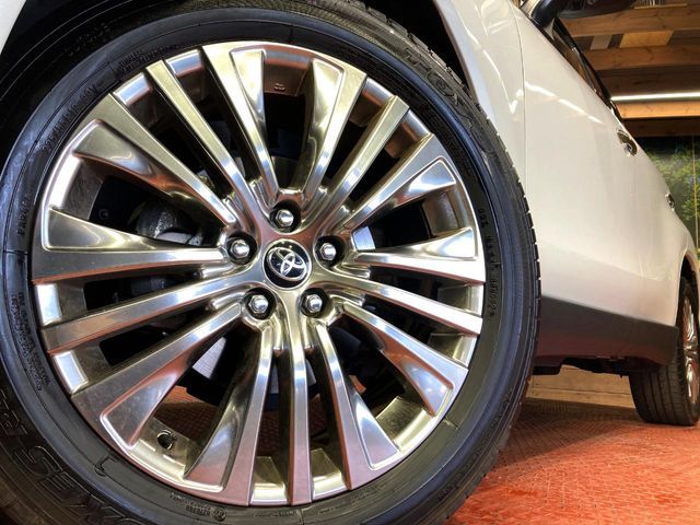 TOYOTA HARRIER HYBRID 2023 Image 31