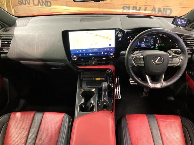 TOYOTA LEXUS NX350H 2022 Image 31