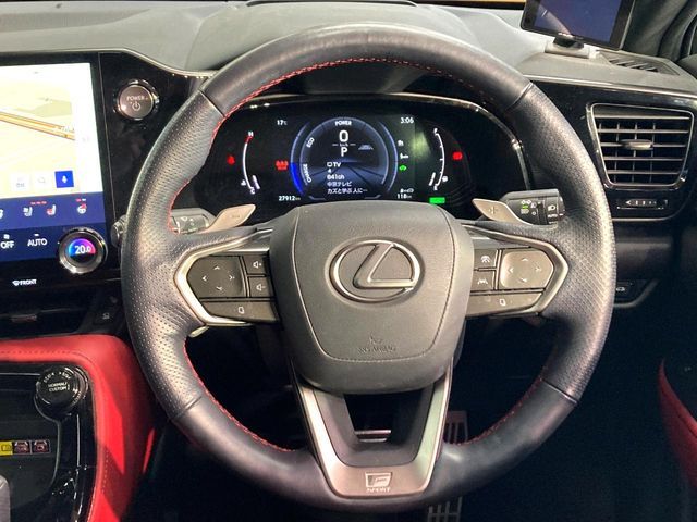 TOYOTA LEXUS NX350H 2022 Image 31