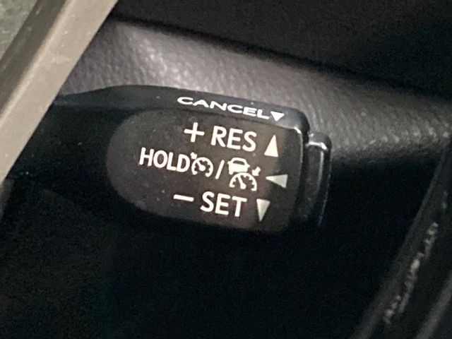 TOYOTA C-HR 2019 Image 31