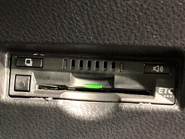 TOYOTA C-HR 2019 Image 31