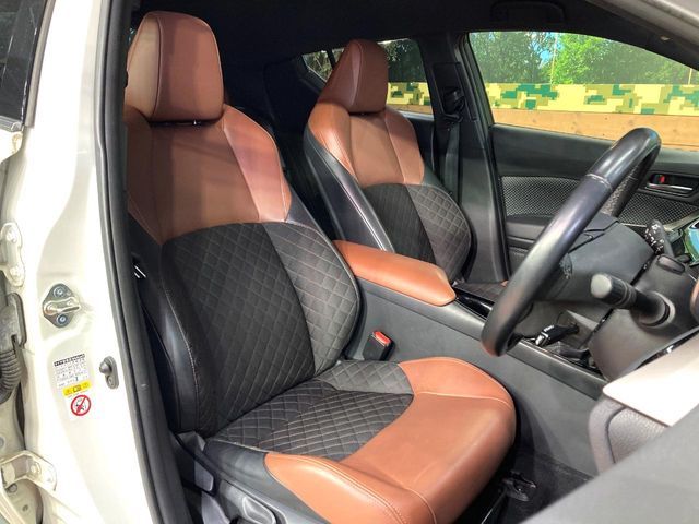 TOYOTA C-HR 2019 Image 31