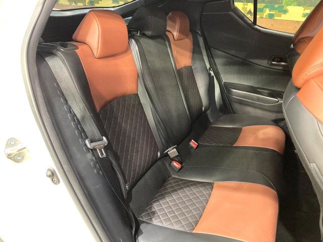 TOYOTA C-HR 2019 Image 31