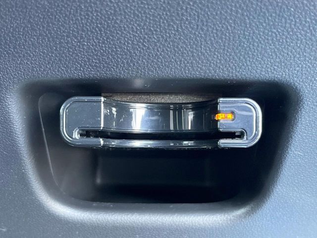 DAIHATSU CAST ACTIVA 2016 Image 31