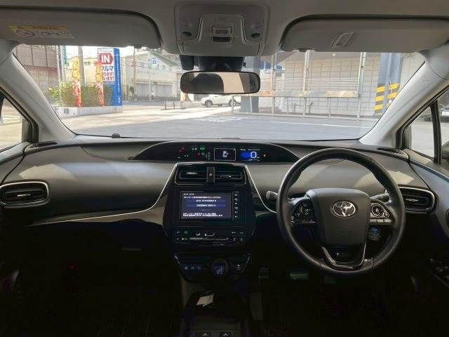 TOYOTA PRIUS 2019 Image 31