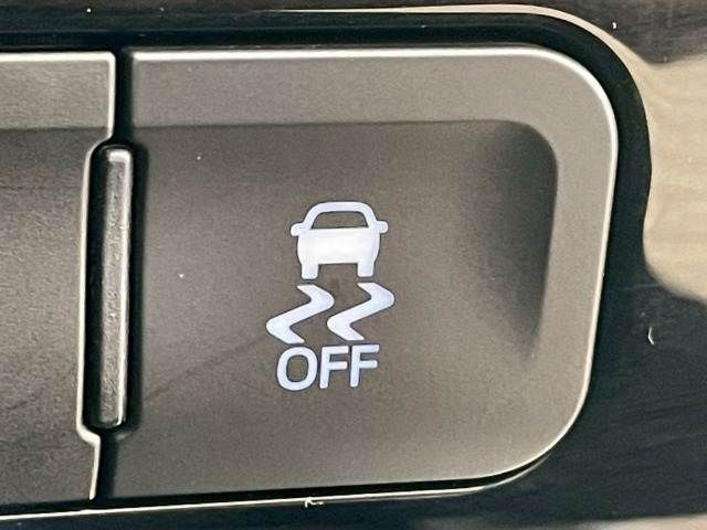 TOYOTA PRIUS 2019 Image 31