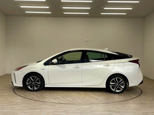 TOYOTA PRIUS 2019 Image 31