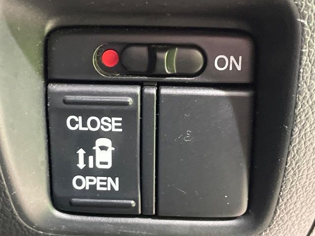 HONDA N BOX 2016 Image 31