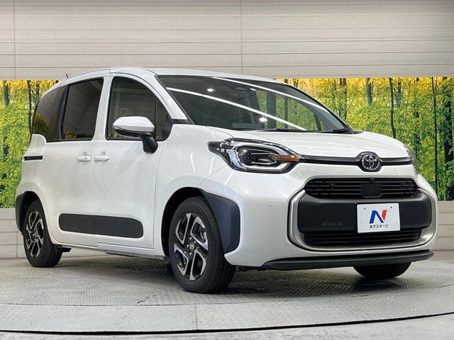 TOYOTA SIENTA HYBRID 2023 Image 31