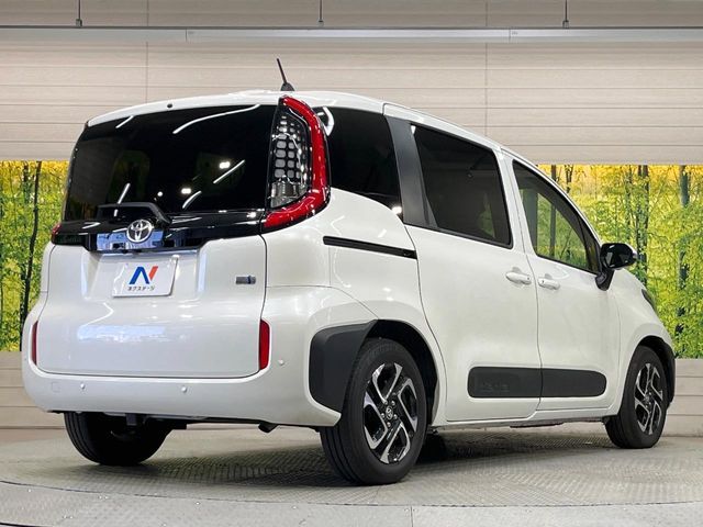 TOYOTA SIENTA HYBRID 2023 Image 31