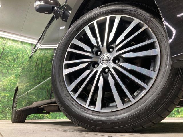 NISSAN ELGRAND 2017 Image 31