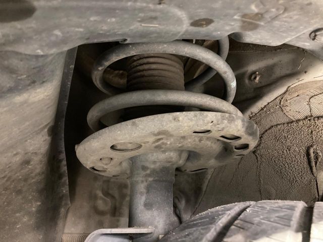 NISSAN ELGRAND 2017 Image 31