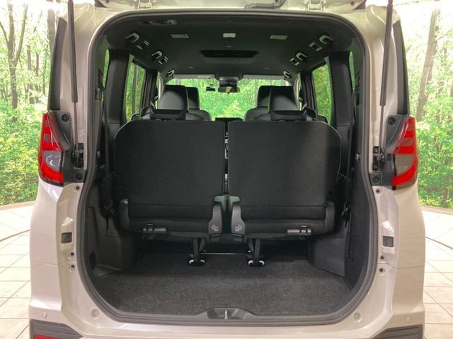 TOYOTA NOAH 2025 Image 31