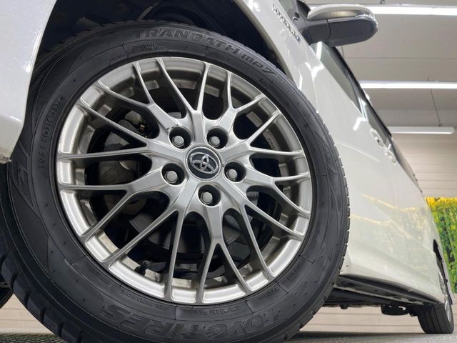 TOYOTA VOXY HYBRID 2017 Image 31