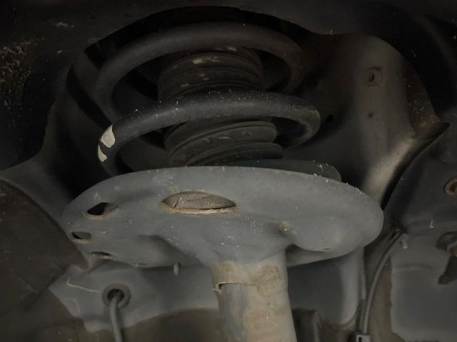 TOYOTA VOXY HYBRID 2017 Image 31