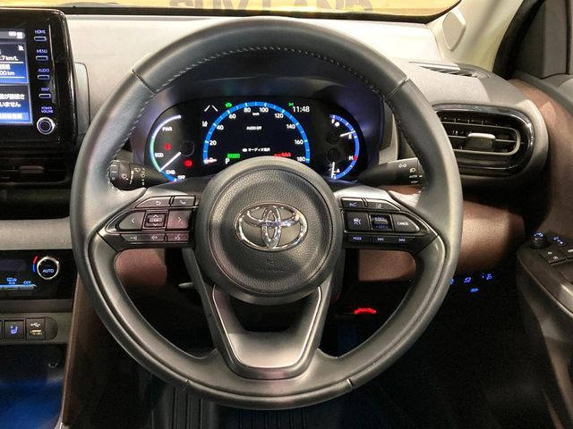 TOYOTA YARIS CROSS HYBRID 2022 Image 31