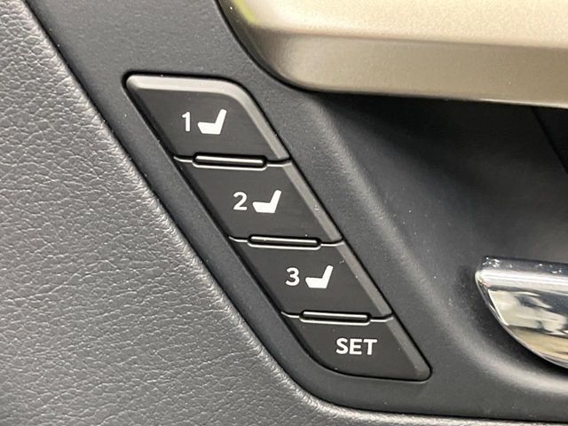 TOYOTA LEXUS RX450H 2WD 2018 Image 31