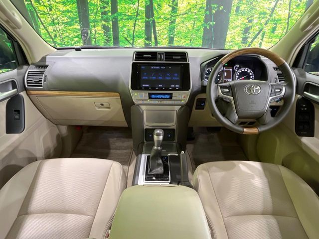 TOYOTA LANDCRUISER PRADO 2023 Image 31