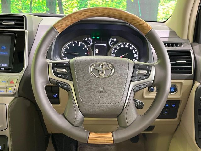 TOYOTA LANDCRUISER PRADO 2023 Image 31