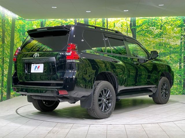 TOYOTA LANDCRUISER PRADO 2023 Image 31