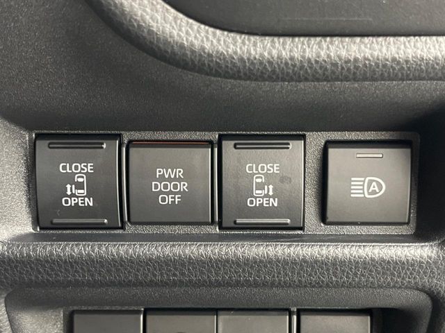 TOYOTA SIENTA HYBRID 2025 Image 31