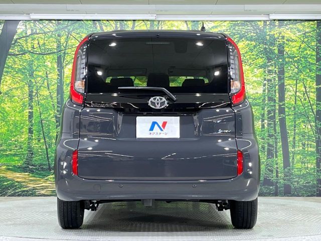 TOYOTA SIENTA HYBRID 2025 Image 31