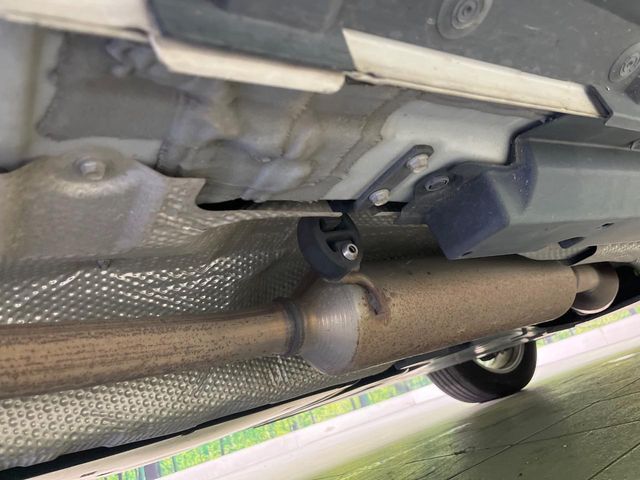 TOYOTA RAV4 HYBRID 4WD 2019 Image 31