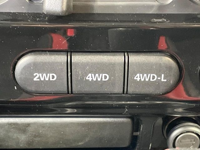 SUZUKI JIMNY 4WD 2012 Image 31