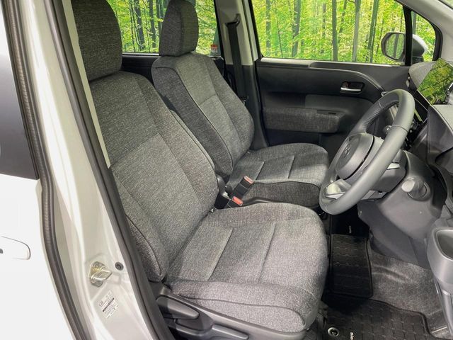 TOYOTA SIENTA HYBRID 2025 Image 31