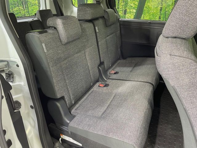 TOYOTA SIENTA HYBRID 2025 Image 31