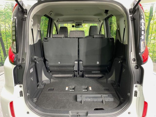 TOYOTA SIENTA HYBRID 2025 Image 31