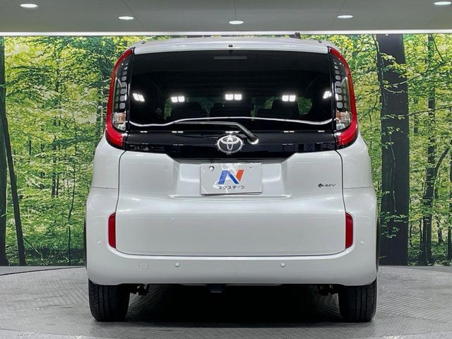 TOYOTA SIENTA HYBRID 2025 Image 31