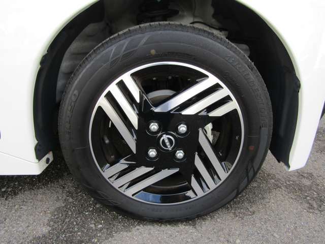 NISSAN ROOX 2023 Image 31