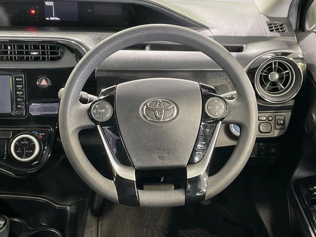 TOYOTA AQUA 2017 Image 31
