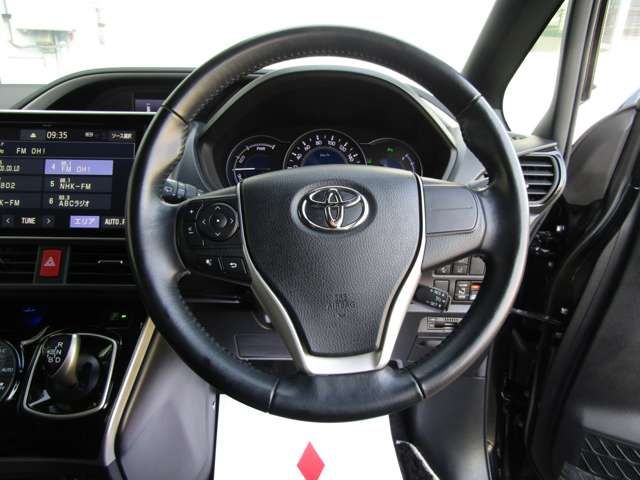 TOYOTA VOXY HYBRID 2021 Image 31